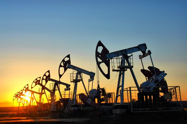США: Ціни на нафту будуть низькими ще кілька років